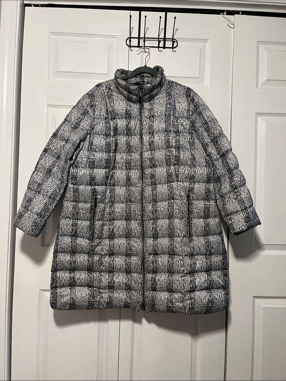 LandsEnd Women's Black & White Quilted Puffer Coat 1X